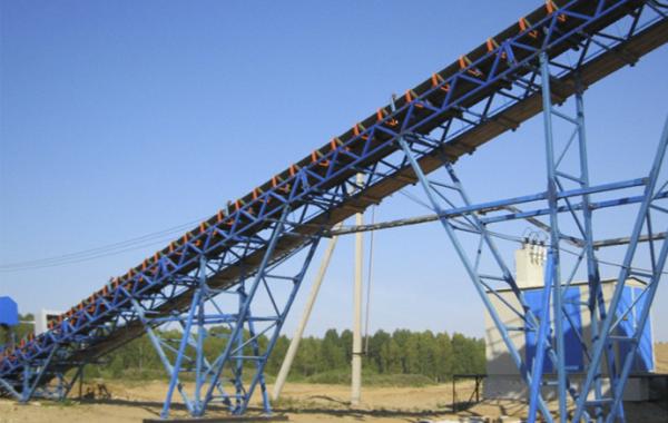 Стационарный ленточный транспортер